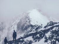 لماذا تعتبر قمم الجبال أكثر برودة؟